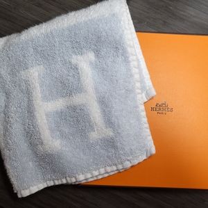 Hermes wash cloth in Bleu glacier